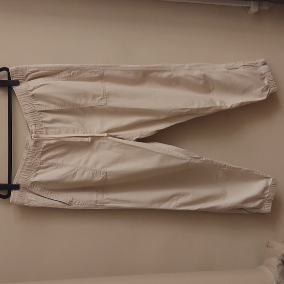 GAP Girlfriend Utility Joggers in Anchorage Cream - Picture 3 of 11